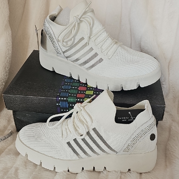bernie mev. Shoes - bernie mev. Women's Sneakers in Cream and Gray